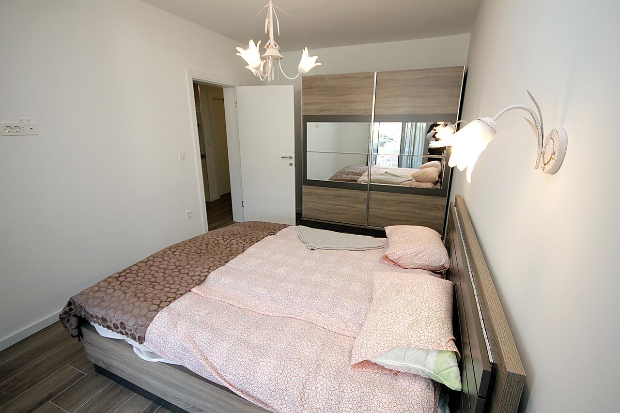 Apartment Melina Dobra Voda Kültér fotó