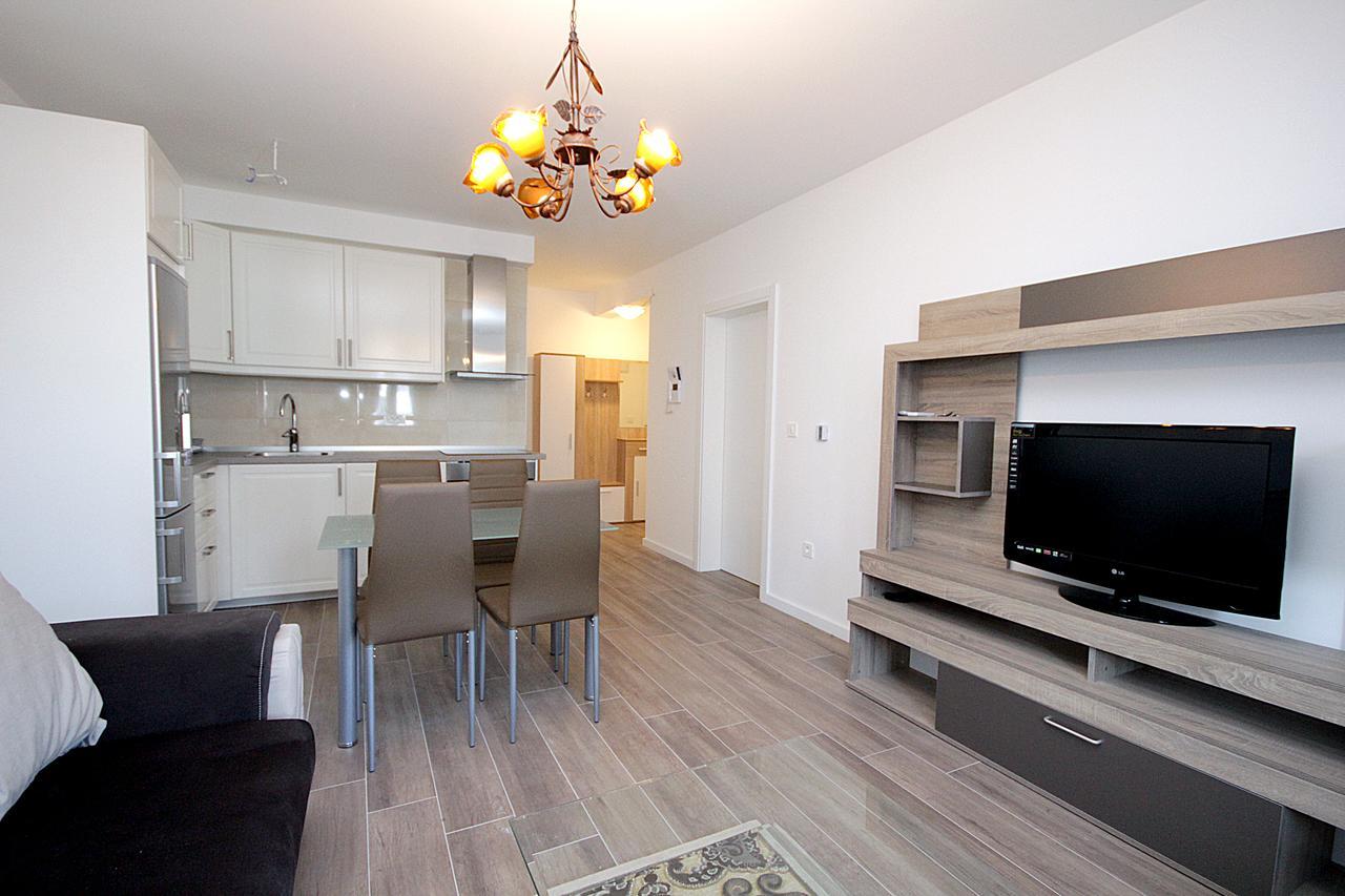 Apartment Melina Dobra Voda Kültér fotó
