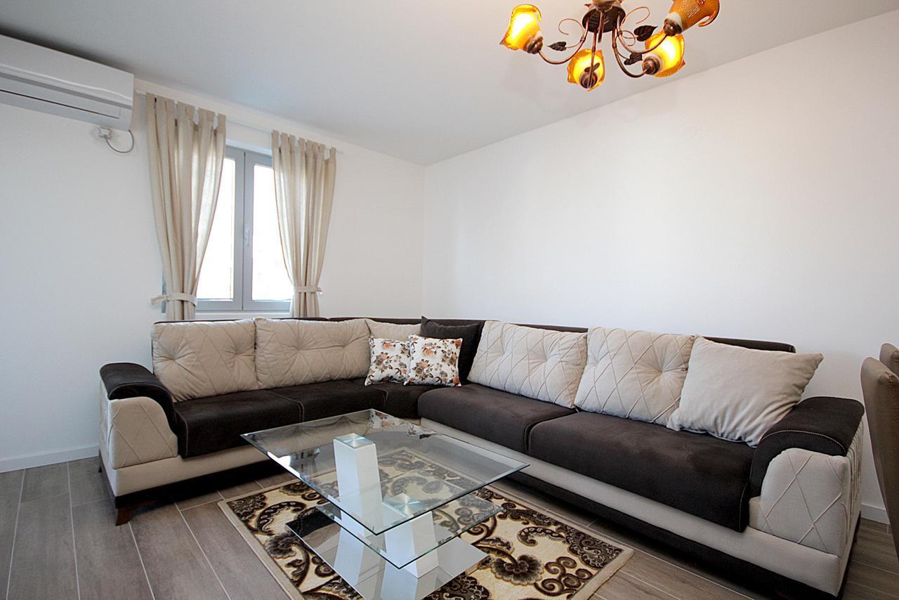 Apartment Melina Dobra Voda Kültér fotó